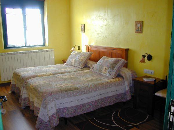Hosteria Casa Flor Murias de Rechivaldo Exteriör bild